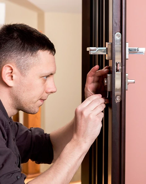 : Professional Locksmith For Commercial And Residential Locksmith Services in The Acreage, FL