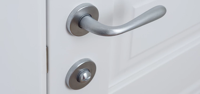 Single-Occupancy Restroom Locks Repair in The Acreage, Florida