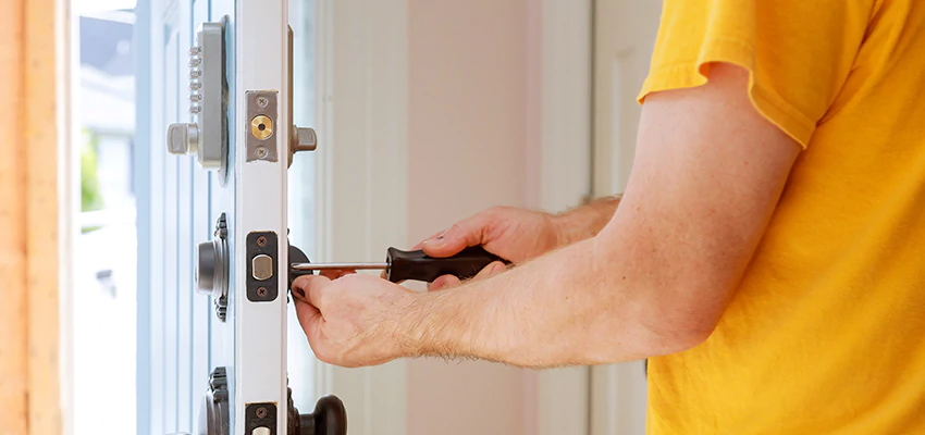 Eviction Locksmith For Key Fob Replacement Services in The Acreage, FL