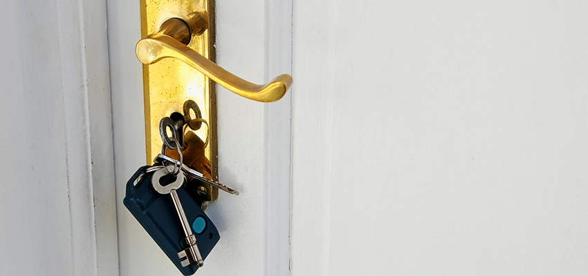 Broken Door Key Extraction in The Acreage, FL